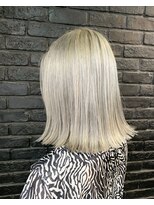 ヘア イズム 表参道(HAIR ISM)&nbsp;プラチナシルバー