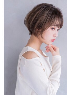 エイミー(Aimee) Aimee 町田 簡単スタイリング×丸みショートボブ