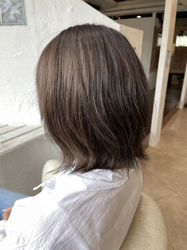 ロストシティ 横浜(LOST CITY) レイヤー×ブリーチありグレージュ