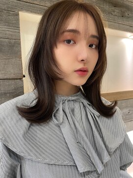 アイヴィ 表参道(IVY) フェイスレイヤーウルフくびれスタイル【肥田亜沙美】