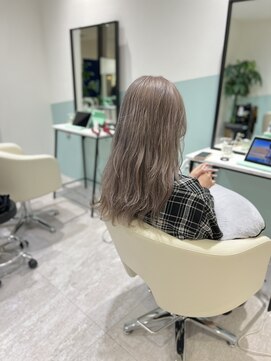 テン(天 ten) ミルクティーグレージュ