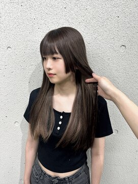 ヌークバイラヴェスト 四日市(neuk by lovest) 内側だけハイライトで脱ギャルっぽ