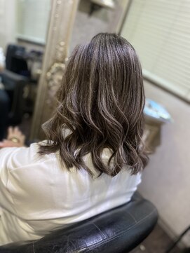 ウォールデゥール 千葉(VOORDEUR) ハイライトカラー