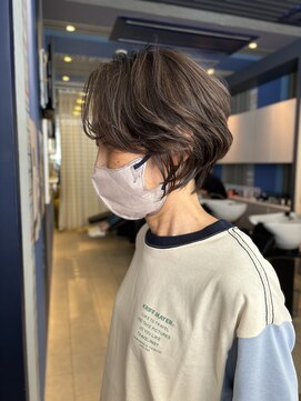 コワファースト 大分(COIFF1RST) お白髪をいかしてハイライト！ショートボブstyle