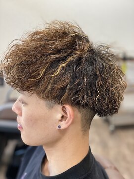 ヘア ナヴォーナ 大浦店(hair NAVONA) マッシュ　ツイスパ　ハイライト