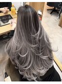ホワイトシルバーバレイヤージュ×レイヤーカット