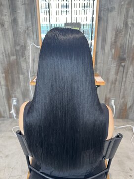 ロロネー 池田(Lolonois) 地毛風酸性ストレート×カット