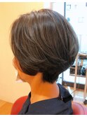 ショートボブ