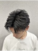 ツーブロック刈り上げフェザーショートモテるメンズ毛流れ