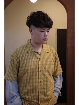 エディ(Edy) メンズマッシュスペインカール波巻きパーマ刈り上げ眉毛カット