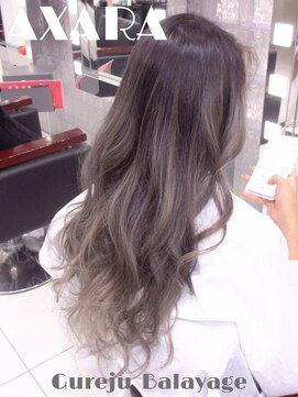 アザラ(AXARA) 【AXARA 海老名】外国人風・グレージュバレイヤージュ