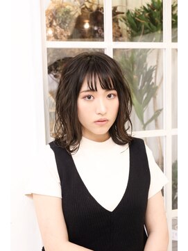 ヴィアンカ(Vianca) 外ハネ浮遊感ボブ