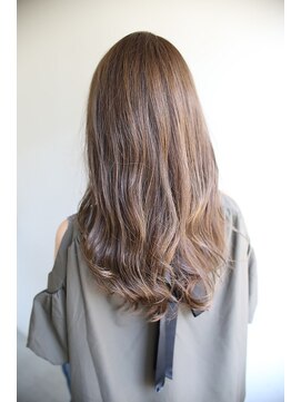 エピック(epic) epic hair 大人ならではの抜け感カールスタイル