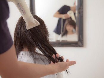 ベレタ ジユウガオカ(VELETA JIYUGAOKA)の写真/内側から健康的でキレイな髪へと導くVELETA－徹底したカウンセリングと高い技術で髪本来の美しさに◆