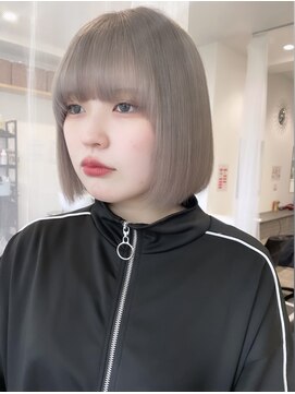 カラ ヘアーサロン(Kala Hair Salon) ホワイトグレージュ
