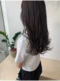 グレーベージュカラー