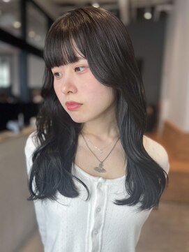 アイティー バイ アルバム 浦和店(IT by ALBUM) ブルーグレー_グレーベージュレイヤーロング前髪パーマ_ba465401