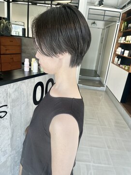 サーカス(circus) 黒髪でも映えるハンサムショートスタイル☆