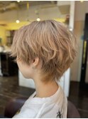 大人かわいい小顔ひし形金髪ショートボブ20代30代40代センター南