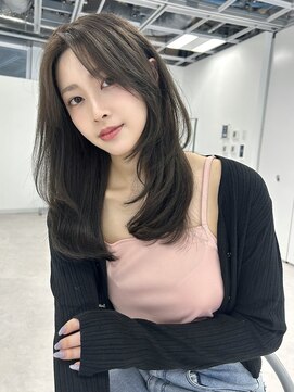 ユーフォリア 渋谷グランデ(Euphoria SHIBUYA GRANDE) レイヤーカット ワンカール ベージュカラー