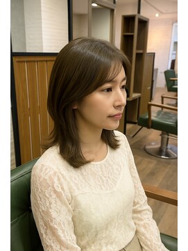 ウルスヘアー(ulus hair) 柔らかく揺れるミディアムレイヤー