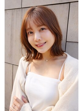 レ セゾン(Les Saisons) 大人ミディアムボブ顔周りレイヤーカットベージュヨシンモリ