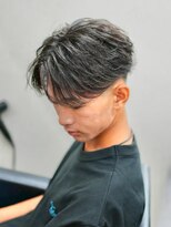 スラッシュ(SLASH)&nbsp;フェザーショート/刈り上げショート/アップバング/フェード/姫路