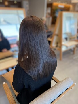 ブローチェラウカ(Broche lauka) アッシュブラウン