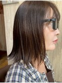 外ハネミディストレート