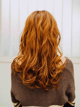 ヘアアンドリラクゼーション シャッセ(Hair&Relaxation SASE) ブラウンロングスタイル