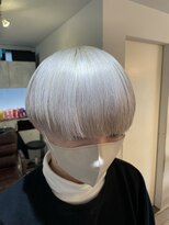 アクト(ACT) マッシュウルフ/ホワイトカラー/ボブウルフ/ハイトーンカラー