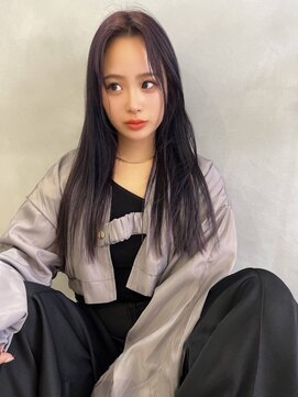 シー(SEA) ［ディープバイオレット］束感ストレートヘア