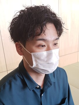 ニアウ 伊勢崎連取店(Niau) 刈り上げショートアップバング波巻きツイストスパイラルパーマ