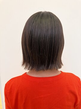 アッシュ 町田駅前通り店(Ash) 【Ash町田駅前通り 佐々木綾奈】切りっぱなしボブ