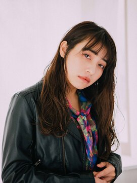 スタリー(Starry) クールなロングスタイル20代/30代/40代/ハレマチ通り