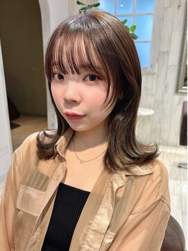 リコバイアフロート(riko by afloat) レイヤーカット/ヘアセット/縮毛矯正/韓国[stylist竹田]