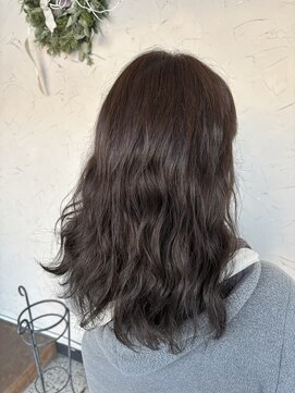 チャルム (Charom) ほんのりオリーブカラー