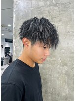 キング 楠葉店(K!ng)&nbsp;波巻きツイストスパイラルパーマ/フェザーパーマ/眉毛/メンズ