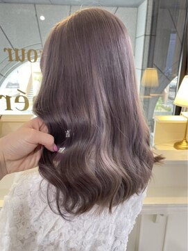 シェリ(che'rie) ブリーチ　ハイトーン　ダブルカラー　髪質改善　ミルクティー