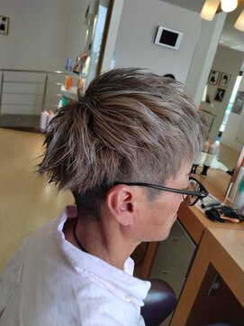 シャンプーボーイ 佐世保駅前店(SHAMPOO BOY) 【ブリーチ/ハイライト/パーマ】