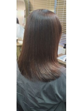 ブレス ヘアアンドスパ 湘南台(bless hair spa) 毛先丸める　縮毛矯正　質感　なめらかミディアム