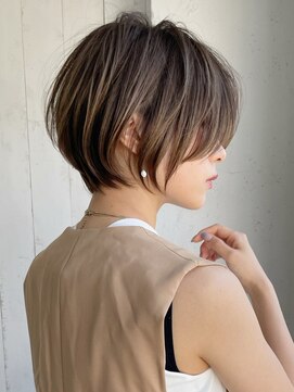 バンプ ギンザ(BUMP GINZA) 30代40代50代大人ショート髪型丸顔前髪なし似合わせ　安