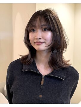 ベル 新宿(Belle) ミディアムレイヤー　ボブ　ベージュカラー