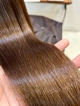 ヌーク(nuuc)の写真/【髪質改善トリートメントでうるツヤ髪へ】ひとりひとりの髪質に合ったトリートメントでキレイが続く。