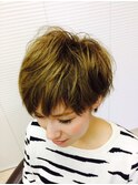 演出型ショートボブ