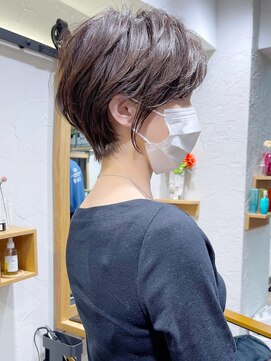 アヴァロン(AVALON) イルミナカラー・絶壁解消・ひし形・ショート・30代40代・猪狩