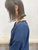 ジェム(GEM) 切りっぱなしボブ・外ハネボブ・フォギーグレージュ