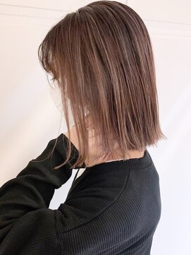 アイティー バイ アルバム 浦和店(IT by ALBUM) シャドールーツ切りっぱなしボブ_外ハネボブ_ba361922