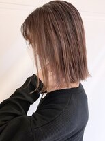 アイティー バイ アルバム 浦和店(IT by ALBUM) シャドールーツ切りっぱなしボブ_外ハネボブ_ba361922