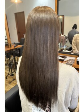 ラナ ナカガワ(Lana NAKAGAWA) 透明感カラー、愛されモテヘアー、艶髪